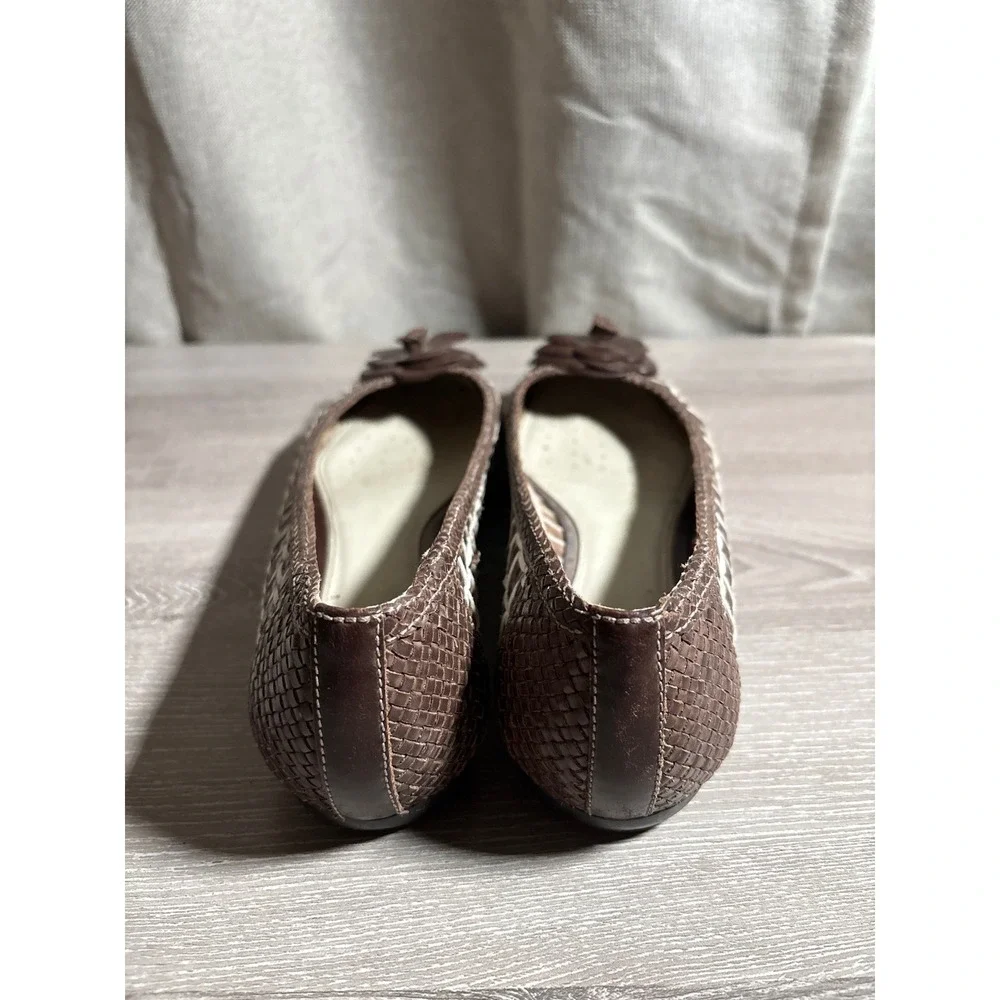 Geox Respira Brown White Woven Leather Floral Ballet Flats Womens 9.5 Round Toe